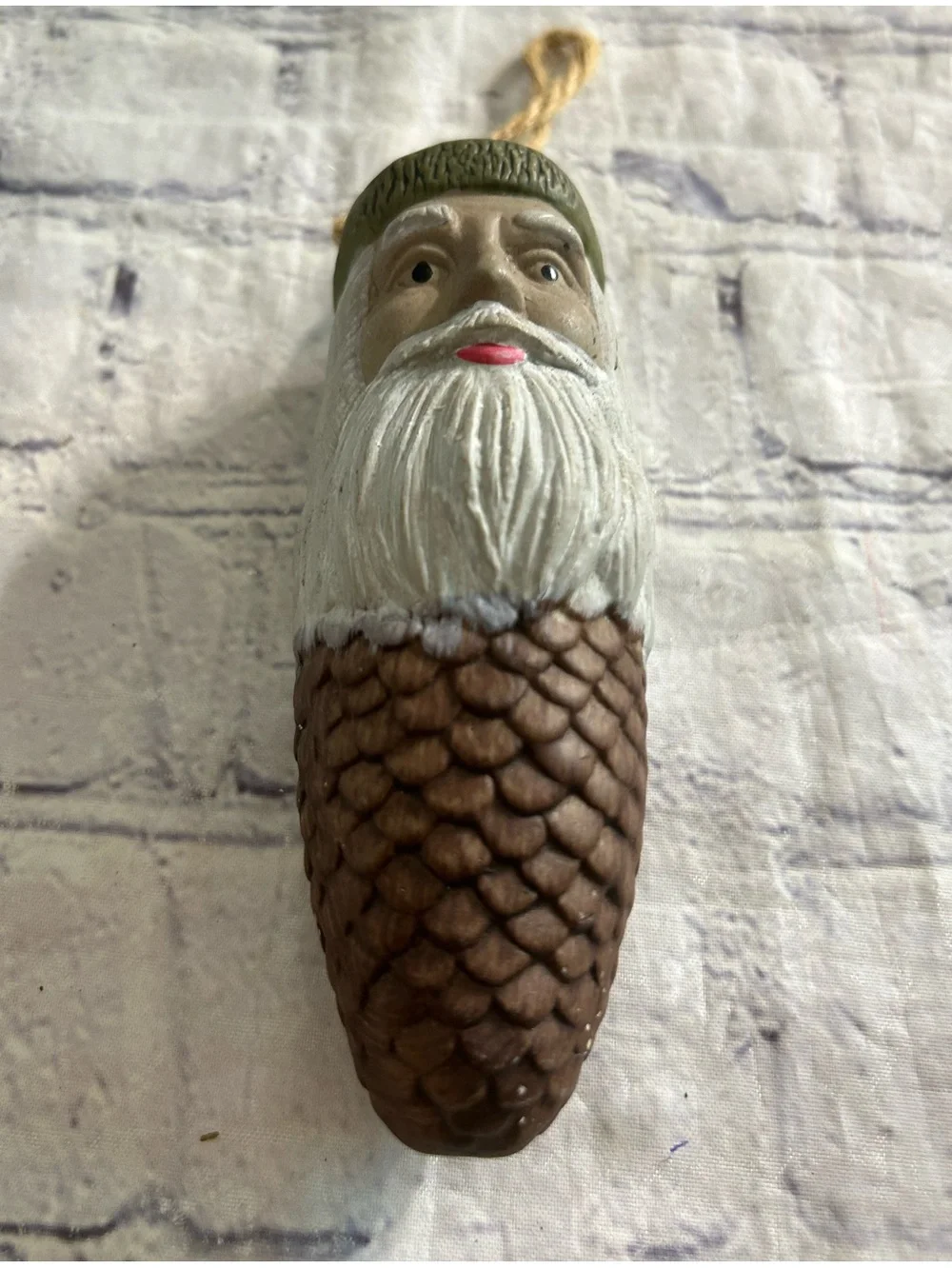 MIDWEST IMPORTERS HAND PAINTED FOLK ART SANTA CERAMIC PINECONE SHAPE ORNAMENT